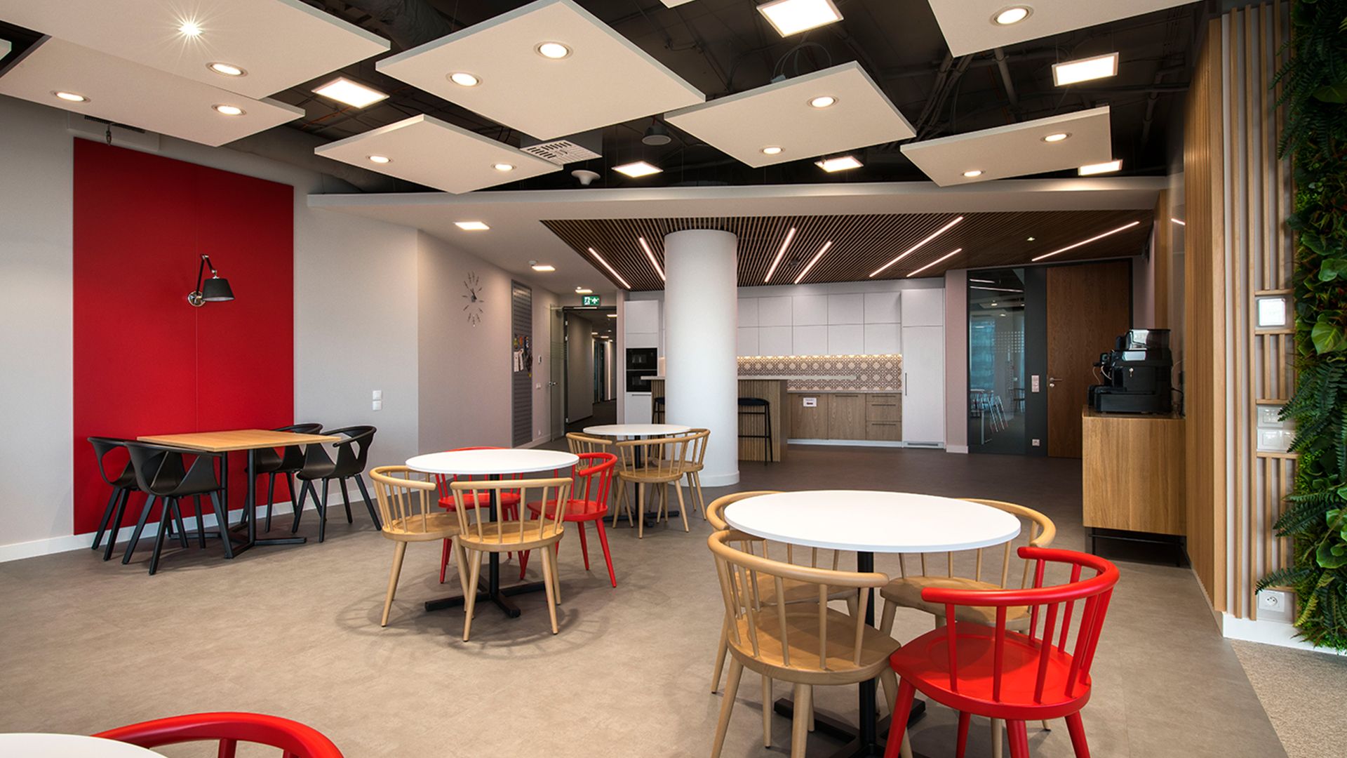 Kreativa - interior design for the Atradius office in Warsaw, dining room